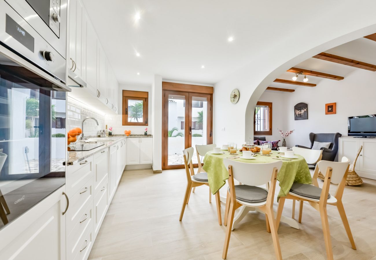 Bungalow à Benissa - THOMAS, Bungalow pour 6 personnes et piscine,wifi