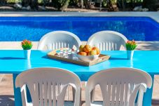 Villa à Moraira - Villa à louer à Moraira BENIALI, pour 6 pax avec piscine privée.