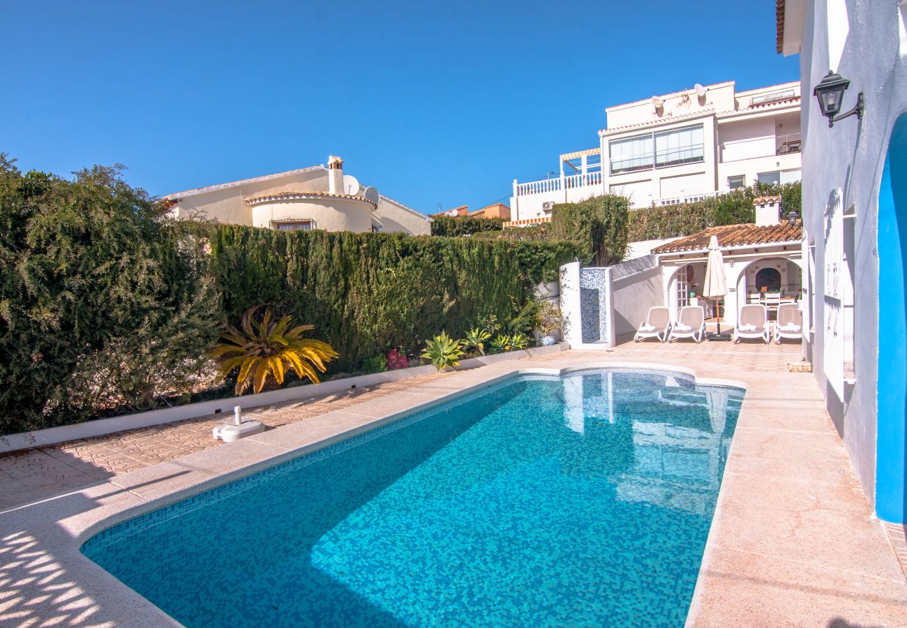 Villa in Calpe / Calp - Villa for rent in Calpe BELVIC, private pool 4 pax