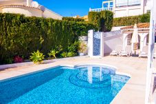 Villa in Calpe / Calp - Villa for rent in Calpe BELVIC, private pool 4 pax