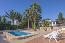 Villa in Calpe / Calp - SOLEADA, Beautiful villa for 8 pax in Calpe private pool and free wifi.