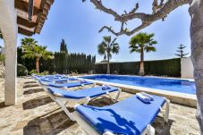 Villa in Benissa - Ferienhaus FLORES