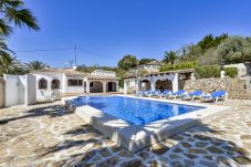 Villa in Benissa - Ferienhaus FLORES