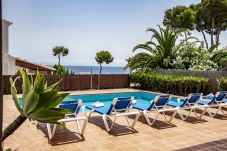 Villa in Moraira - Ferienhausvermietung in Moraira ANDURINA
