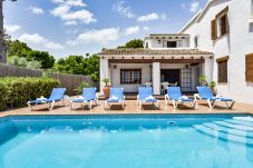 Villa in Moraira - Ferienhausvermietung in Moraira ANDURINA